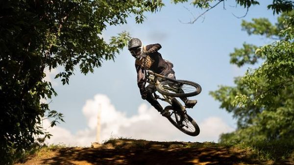 Top techniques for improving turns in downhill mountain biking