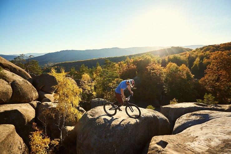 Essential Skills Every Mountain Biker Should Learn