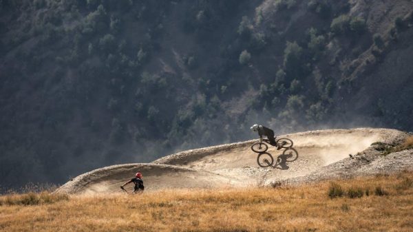 How to choose the best helmet for downhill mountain biking