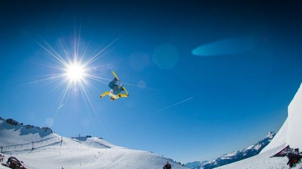 How to find the best off piste snowboarding locations in Switzerland