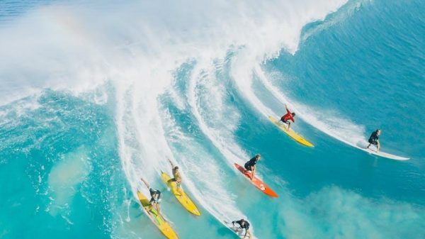 Should Surfing Competitions Prioritize Style Over Tricks