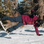 How to Tackle Difficult Turns in Snowboarding