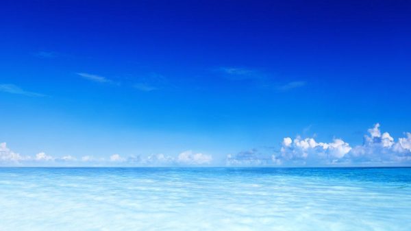 Best surf destinations for beginners in warm climates