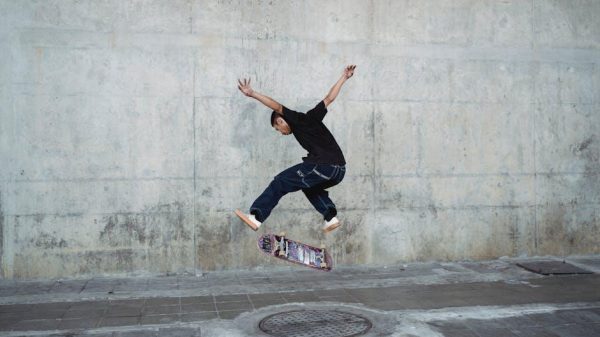 Best skateboarding techniques for learning the kickflip faster