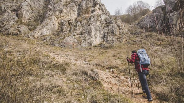 How to Ride Technical Trails in Mountain Biking