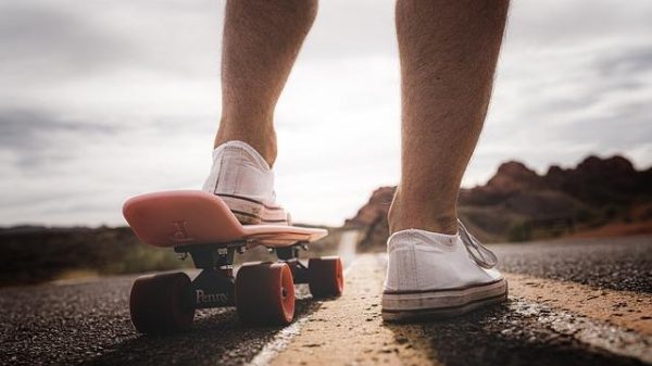 Techniques for landing ollies on a skateboard for beginners