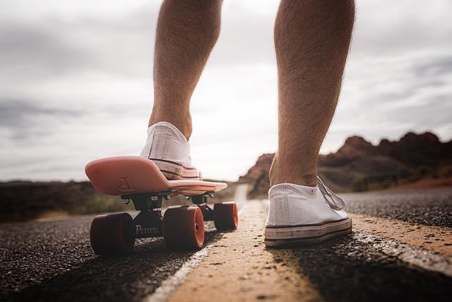 Techniques for landing ollies on a skateboard for beginners