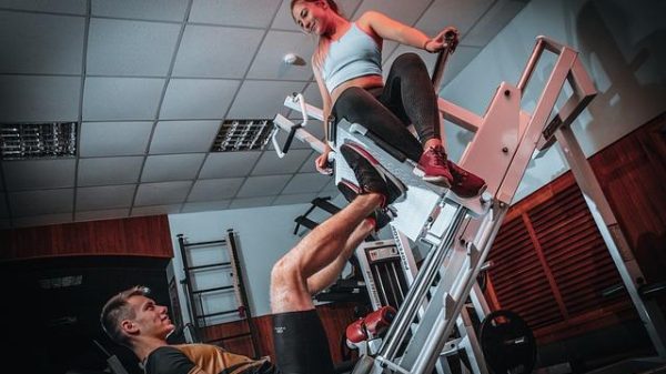 Best leg strengthening workouts for faster recovery after snowboarding