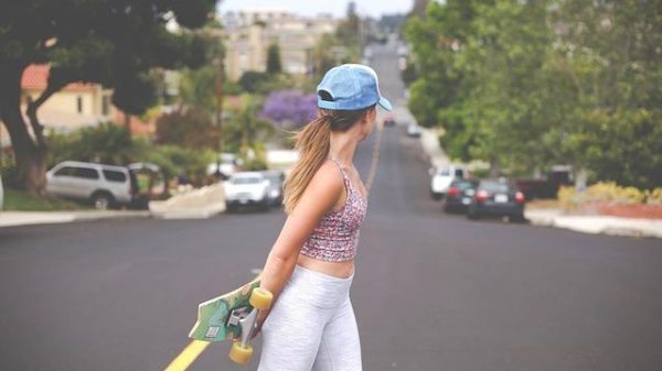 How to find the right longboard for commuting and cruising