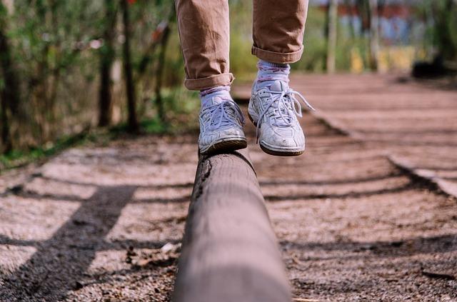 Best balance exercises for learning to ride a longboard