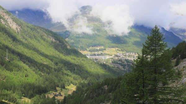 How Snowboarding Culture Is Leading the Way in Eco Friendly Travel