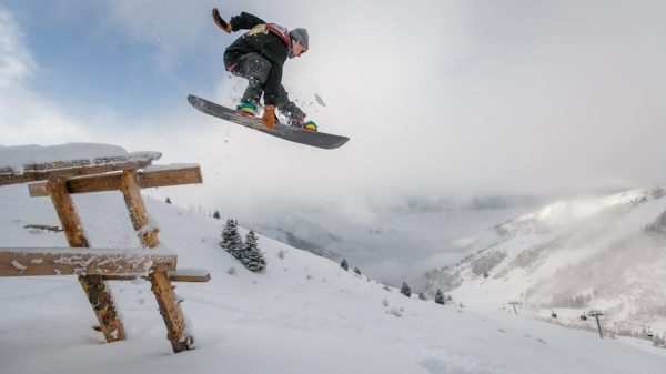 How to choose the best ski resort for freestyle snowboarding