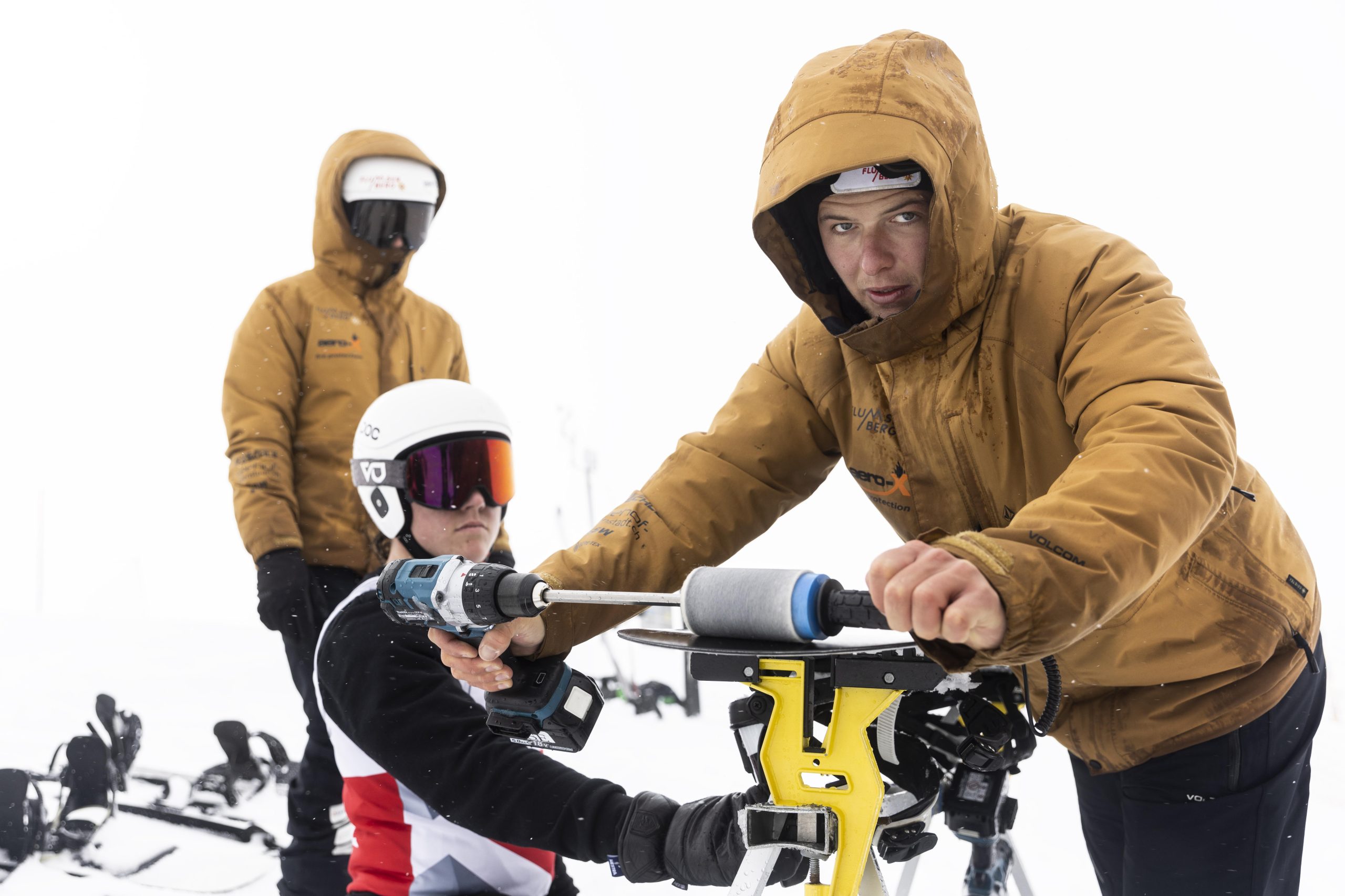 Best snowboarding drills for perfecting your carving technique