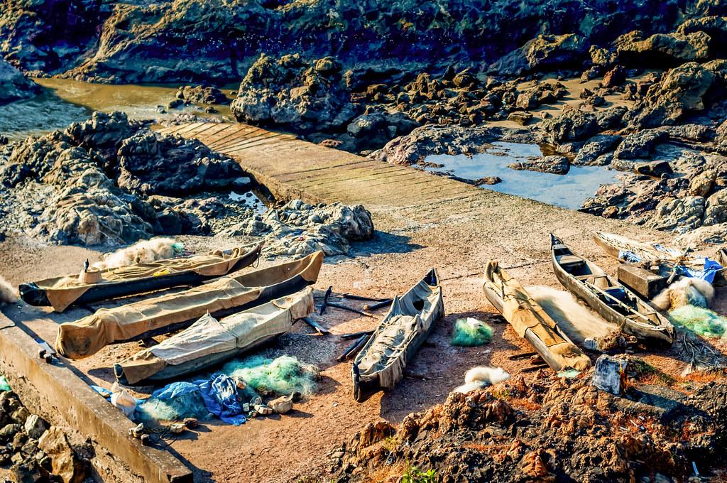 Promoting Cultural Heritage and Community Engagement through Surfing Initiatives