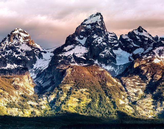 Navigating the Challenging Peaks of Jackson Hole, Wyoming