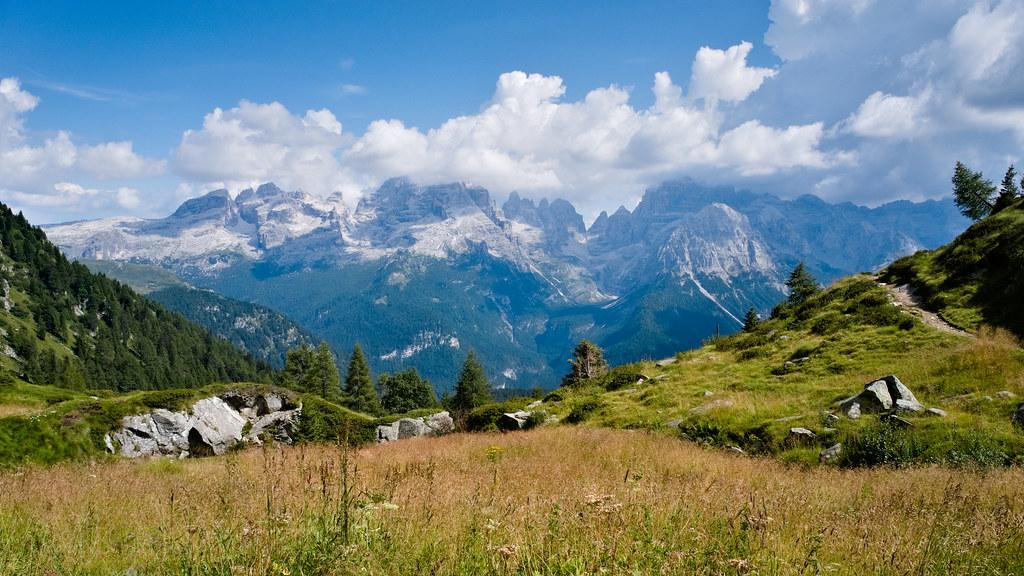 Discover ⁢Hidden‍ Gems Along the Dolomiti di Brenta Trail