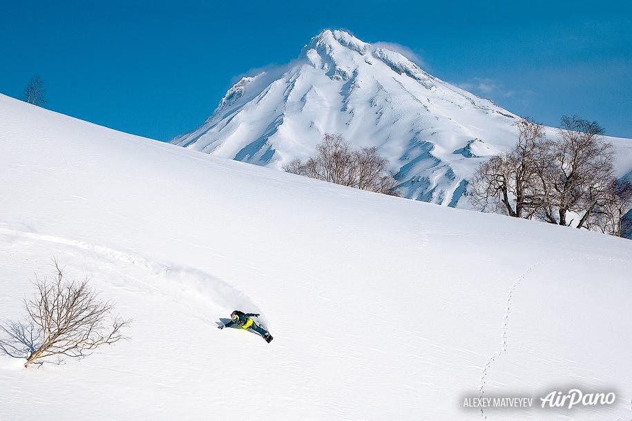 Discover the Best Snowboarding Locations in Russia