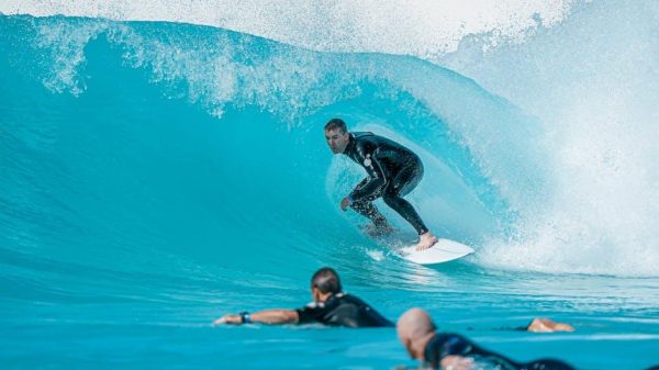 How to Read Waves Like a Pro Surfer