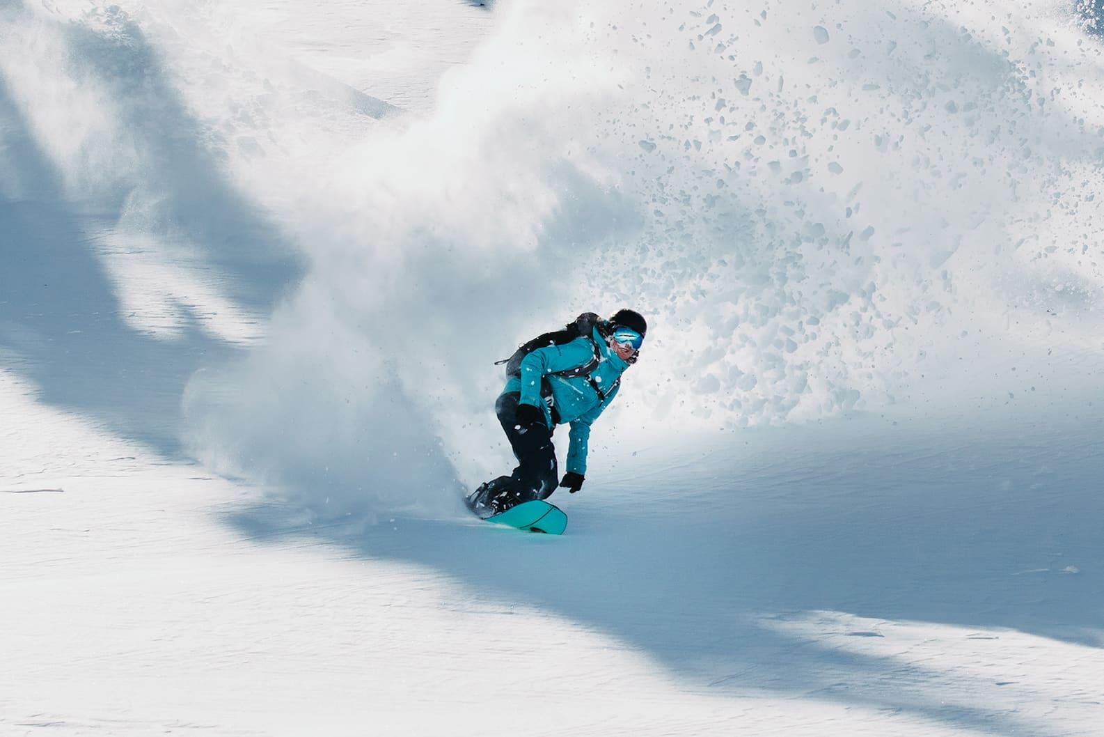 How to Find the Best Snowboard for Freeride Adventures