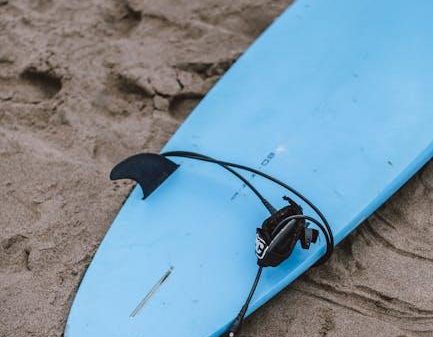 Best Surfboard Leashes for Big Wave Surfing