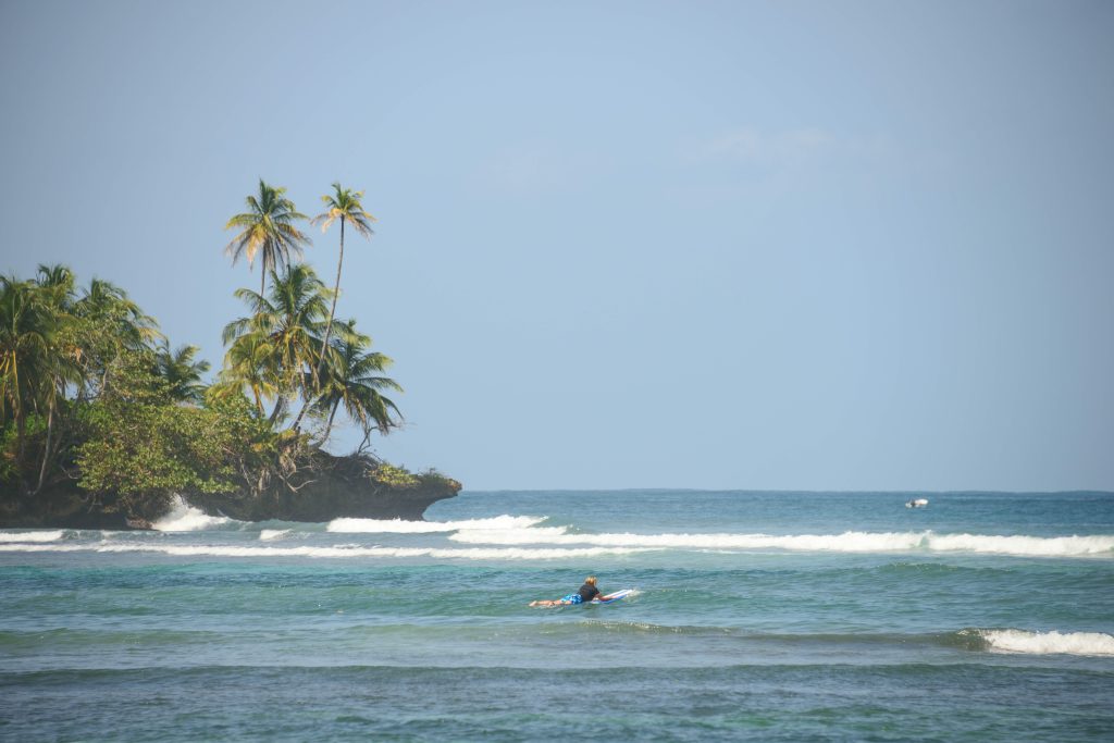 Best surfing spots in Central America for intermediate surfers