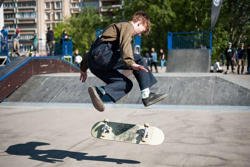 Designing Public Spaces to Accommodate Skateboarders and Pedestrians