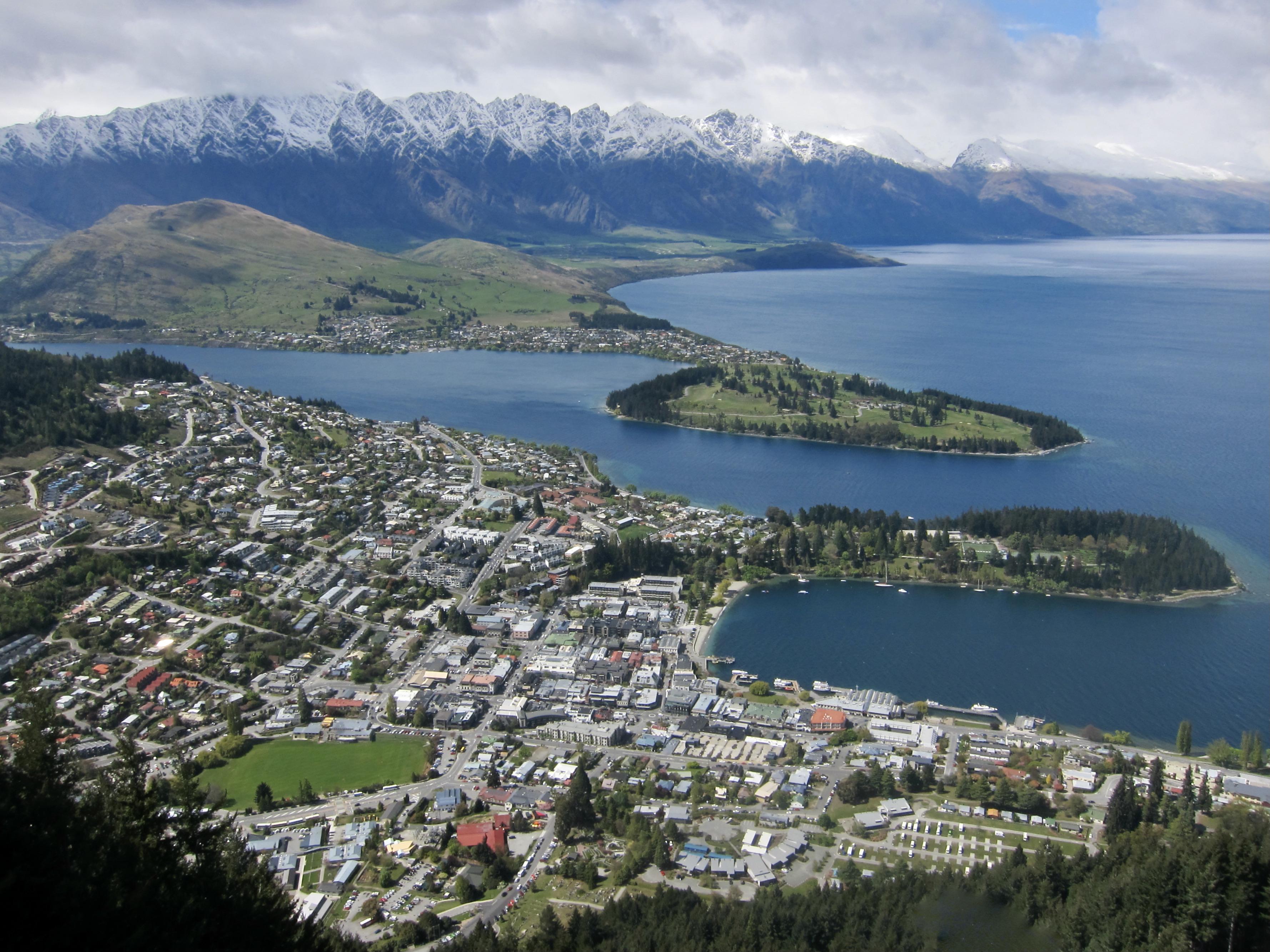 Experience Gravity-Defying Heights in Queenstown, New Zealand